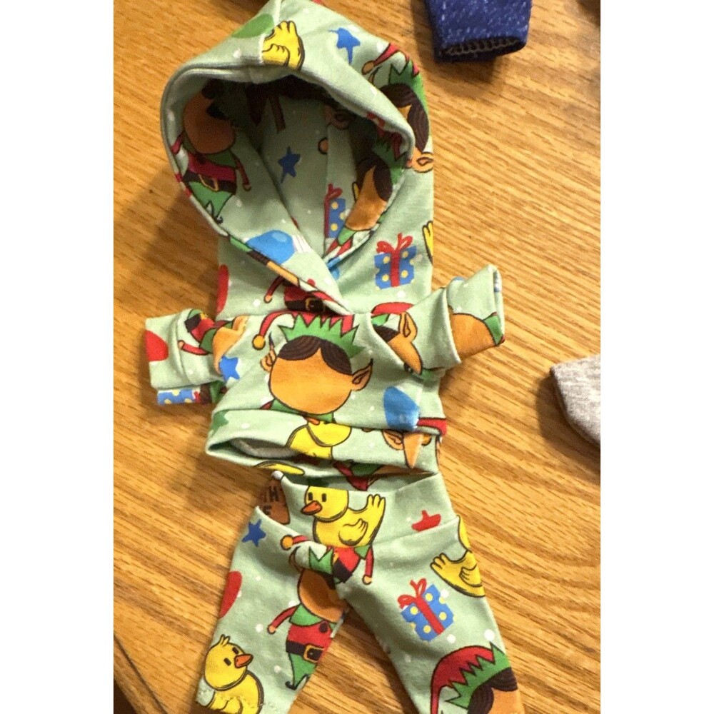 Multicolor Elf on Shelf/Doll Clothes 17 pc. Lot-Dress, Pants, Shirt, Tops, Vest